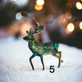 Charger l'image dans la visionneuse de la galerie, Customizable handmade resin on wood reindeer ornament, demonstrating the fluid art technique and available in various colors.