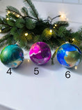 Charger l'image dans la visionneuse de la galerie, Hand-Painted Glass Ornament | Alcohol Ink Fluid Art Bauble (4" Diameter)