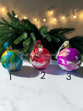 Charger l'image dans la visionneuse de la galerie, Hand-Painted Glass Ornament | Alcohol Ink Fluid Art Bauble (4" Diameter)