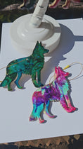 Charger et lire la vidéo dans la visionneuse de la galerie, German Shepherd Dog Handmade Christmas Ornaments
