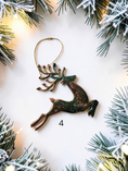 Charger l'image dans la visionneuse de la galerie, Fancy Handmade Resin Wood Leeping Reindeer Christmas Ornaments