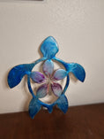 Charger l'image dans la visionneuse de la galerie, Handcrafted 10" Coastal Polynesian Flower Sea Turtle Wall Art Decor with Vibrant Colors