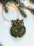 Charger l'image dans la visionneuse de la galerie, Green and gold handmade owl resin Christmas ornament