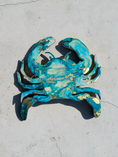 Charger l'image dans la visionneuse de la galerie, Coastal Crab Resin Wall Decor