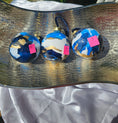 Charger l'image dans la visionneuse de la galerie, Handcrafted Deep Blue & Gold Ink Glass Christmas Ornament