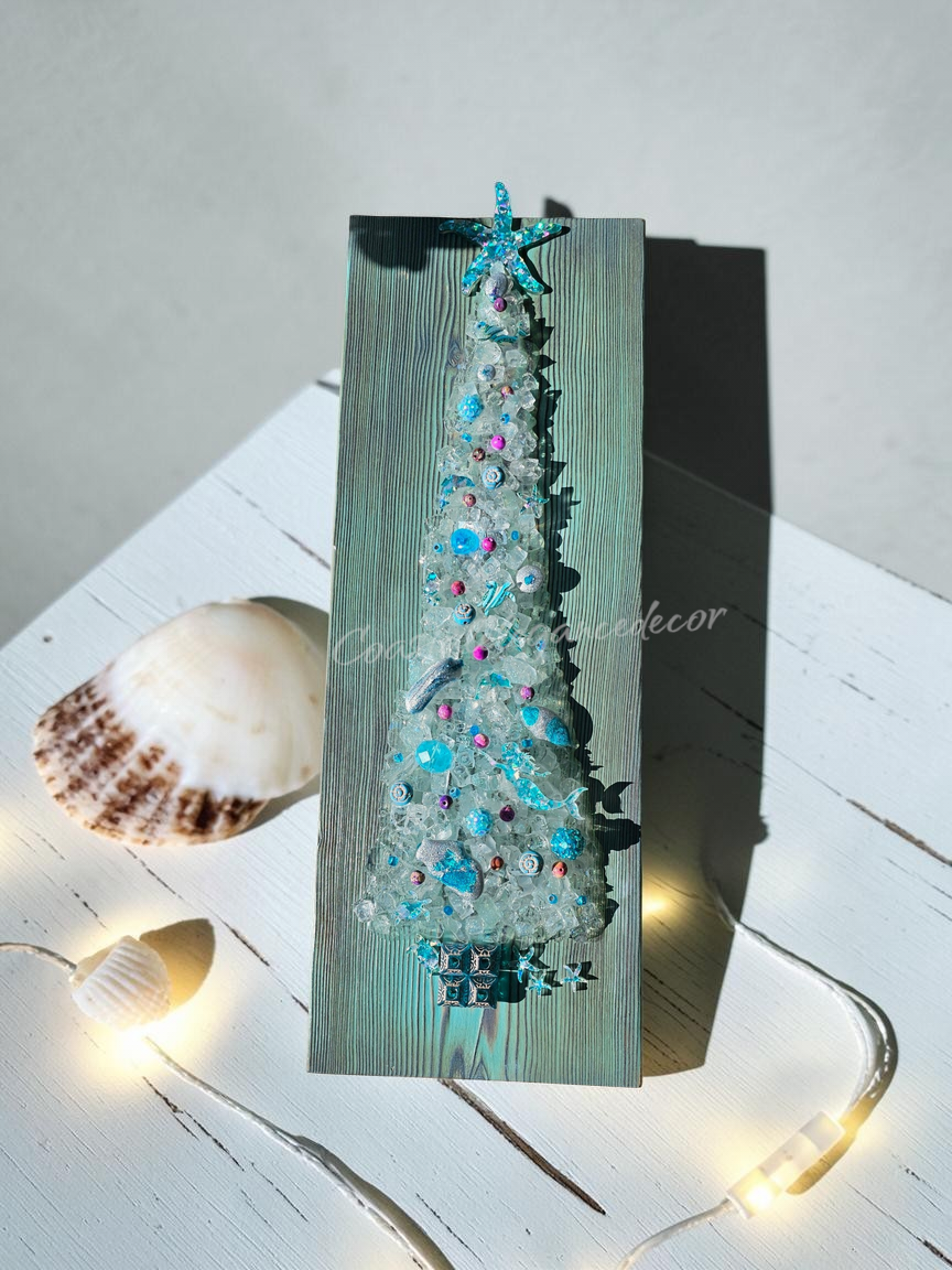 Coastal Crushed Glass Christmas Tree on Shou Sugi Ban Wood Turquoise