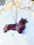 Charger l'image dans la visionneuse de la galerie, Handmade Personalizable Corgi Dog Christmas Ornaments
