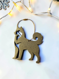 Charger l'image dans la visionneuse de la galerie, Handmade Personalizable Corgi Dog Christmas Ornaments
