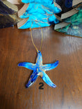 Charger l'image dans la visionneuse de la galerie, Handmade Starfish Personalized Resin Christmas Ornament

