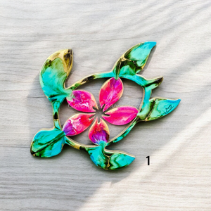 Handmade Small Coastal Polynesian Flower Sea Turtle Wall Decor Art