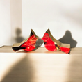 Charger l'image dans la visionneuse de la galerie, Handmade Red Cardinal Bird Chunky Wood and Resin Decorative Figurine
