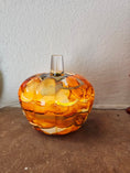 Charger l'image dans la visionneuse de la galerie, Coastal Elegance Decor handcrafted glass pumpkin dish with amber and orange ink-style swirls for autumn home decor.
