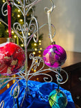 Charger l'image dans la visionneuse de la galerie, Hand-Painted Glass Ornament | Alcohol Ink Fluid Art Bauble (4" Diameter)
