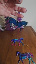 Charger et lire la vidéo dans la visionneuse de la galerie, Resin and Wood Colorful Horses Christmas Ornaments

