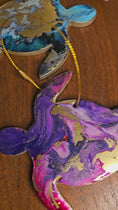 Charger et lire la vidéo dans la visionneuse de la galerie, Handmade Starfish Personalized Resin Christmas Ornament

