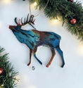 Charger l'image dans la visionneuse de la galerie, Nature Themed Standing Elk Wood and Resin Ornaments
