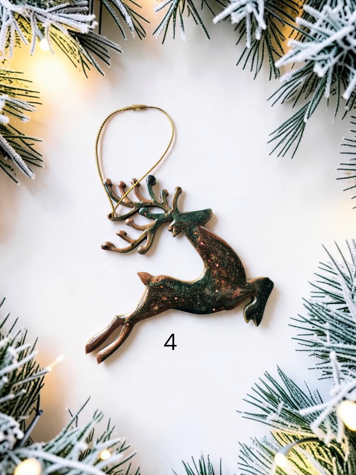 Fancy Handmade Resin Wood Leeping Reindeer Christmas Ornaments