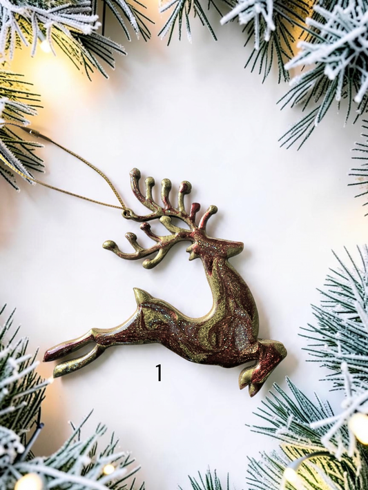 Fancy Handmade Resin Wood Leeping Reindeer Christmas Ornaments