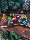 Charger l'image dans la visionneuse de la galerie, Handcrafted Moss & Forest Green Glass Christmas Ornament
