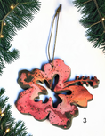 Charger l'image dans la visionneuse de la galerie, Hibiscus Tropical Flower Colorful Christmas Resin and Wood Ornament
