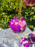 Charger l'image dans la visionneuse de la galerie, Handcrafted Jewel Tone Plum & Fuchsia Glass Christmas Ornament
