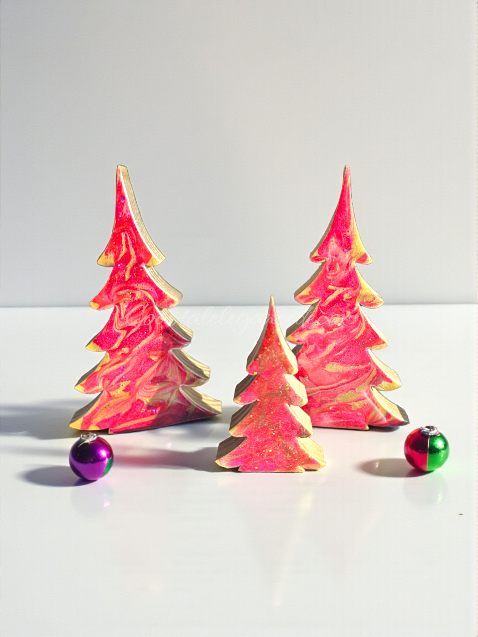Handmade Lipstick Red and Gold Resin Wood Christmas Trees Holiday Mantelpiece in 5 inch size, perfect for festive indoor decor.