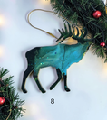 Charger l'image dans la visionneuse de la galerie, Handmade elk Christmas ornaments with lights and boughs

