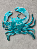 Charger l'image dans la visionneuse de la galerie, Coastal Crab Resin Wall Decor

